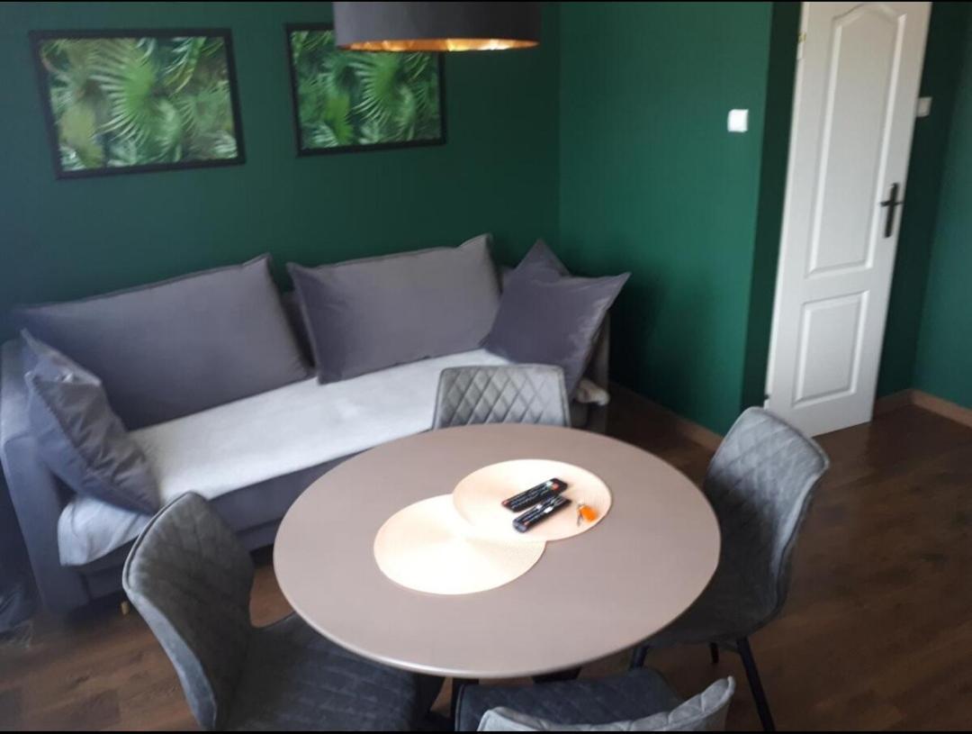Apartament Blisko Centrum Miasta เจโลนากูรา ภายนอก รูปภาพ